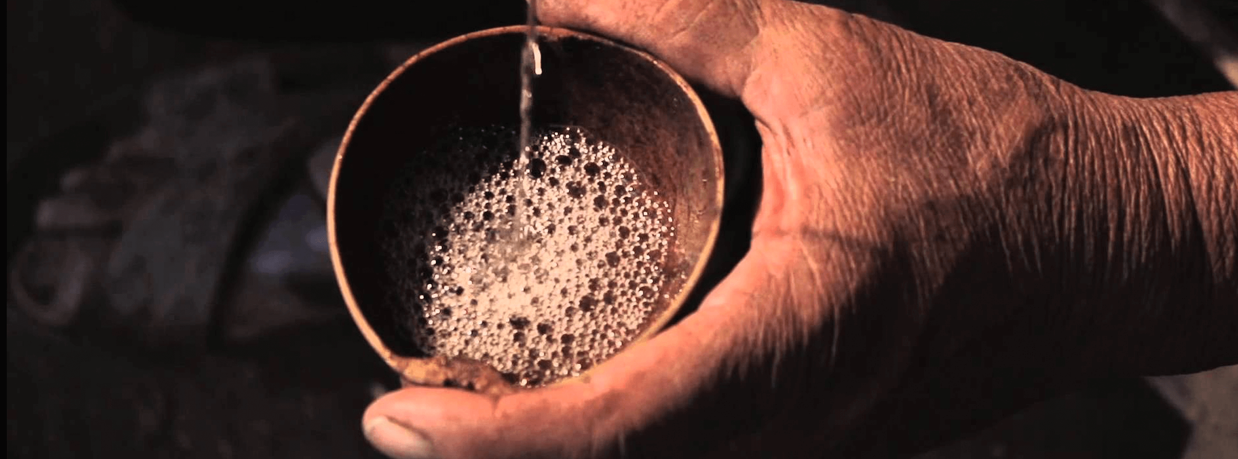 Blog-Mezcal-Complice.-mezcal-agave-artisanal-glass-spirit-agave-jicara